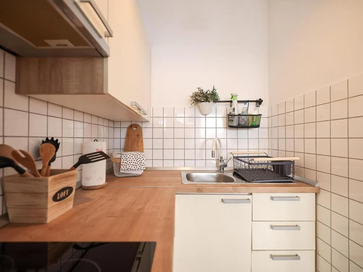 Modern Apartment With Terrace Near Old Town Zadar