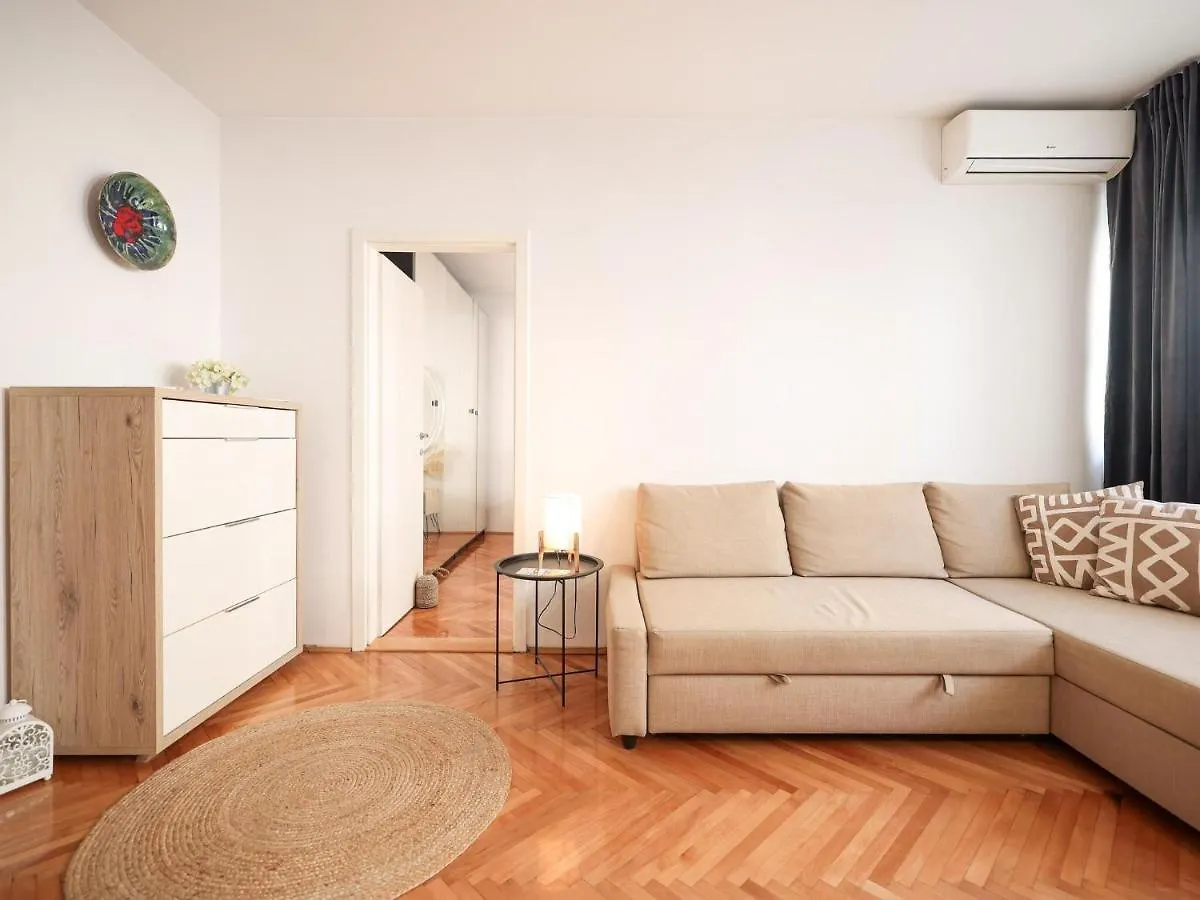 Modern Apartment With Terrace Near Old Town Zadar Croatia