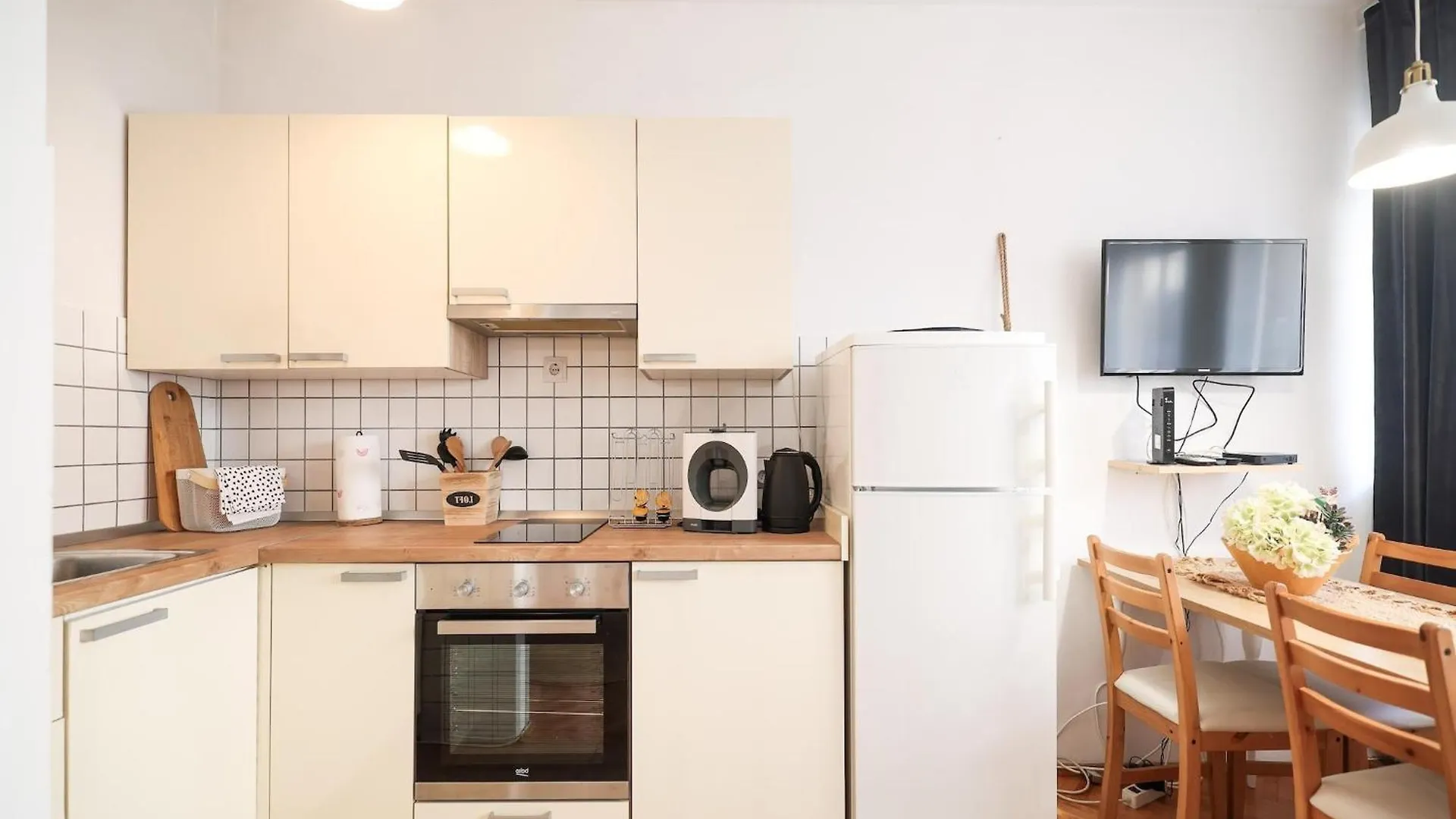 Modern Apartment With Terrace Near Old Town Zadar