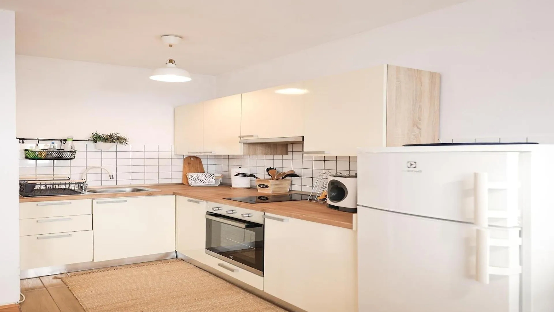 Modern Apartment With Terrace Near Old Town Zadar