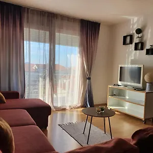 Cozy Two-bedroom Zára