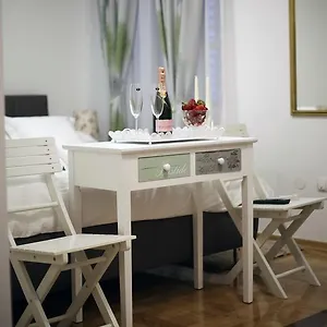  Apartment A&g