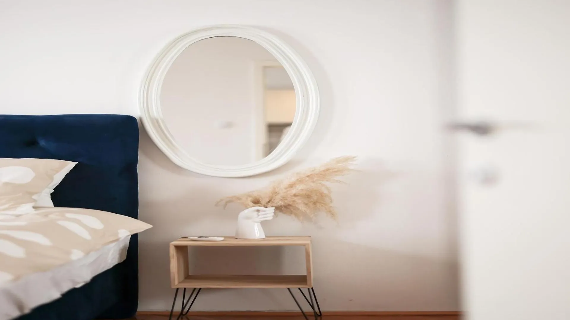 Modern Apartment With Terrace Near Old Town Zara 0*,